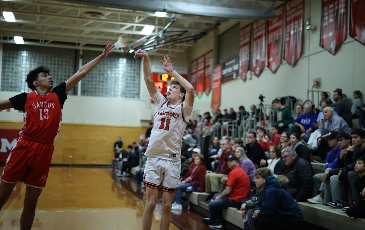 Cal Weidman hitting a three