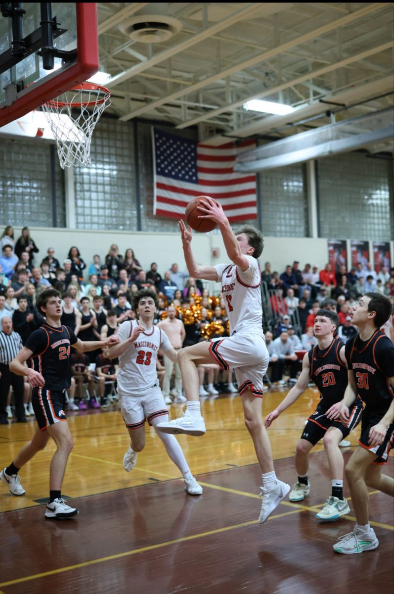 Masco's Weidman going up to the bucket
