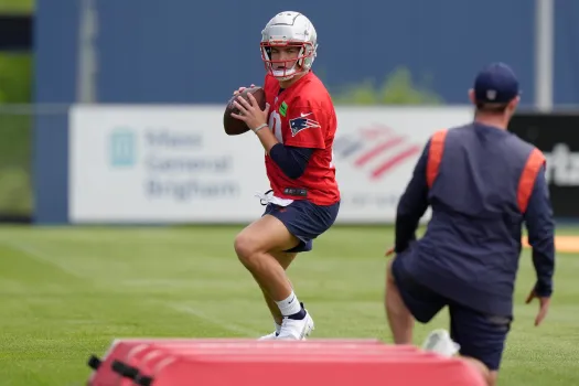 Maye running drills during OTAs