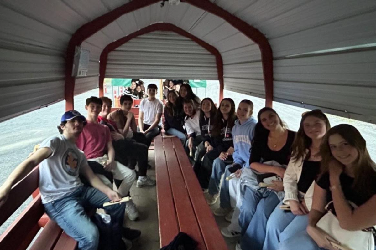 FRESHMEN EXPLORE NEW CULTURE AND PRACTICE SPEAKING FRENCH DURING QUEBEC TRIP